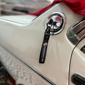 Porsche anahtarlık