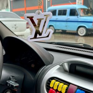 Lv beyaz pleksi ayna süsü